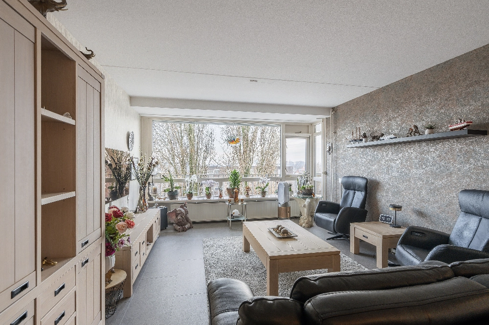 Over de Vesten 77 foto 3