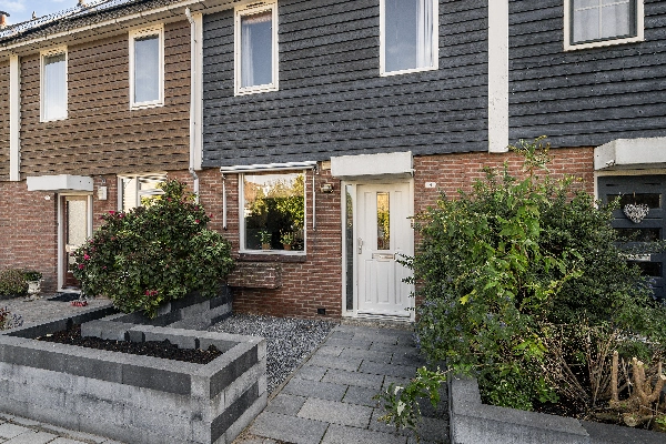 Ambachtweg 4