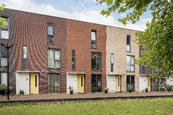 Dirk Schäferplein 155